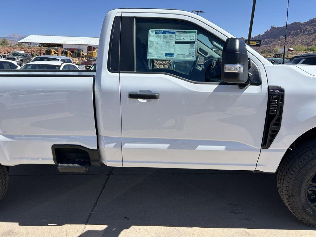 new 2025 Ford F-350 car, priced at $57,160