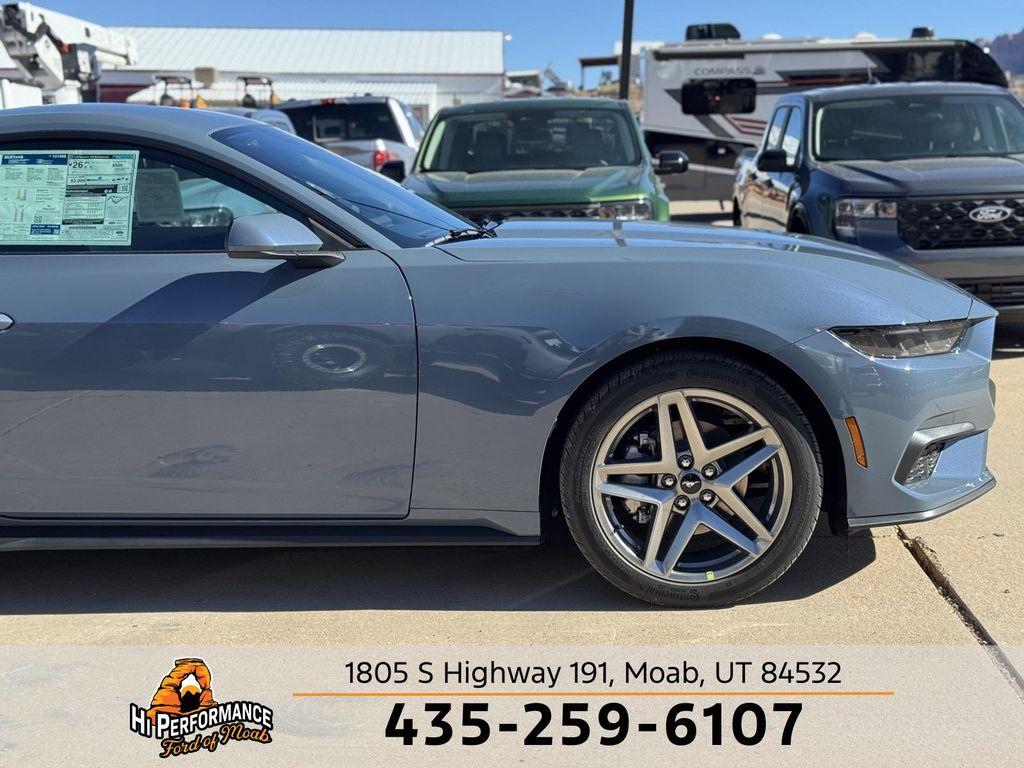 new 2025 Ford Mustang car