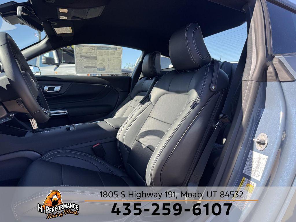 new 2025 Ford Mustang car