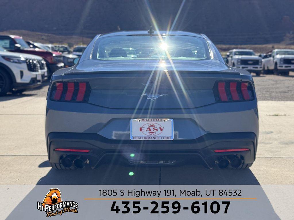 new 2025 Ford Mustang car