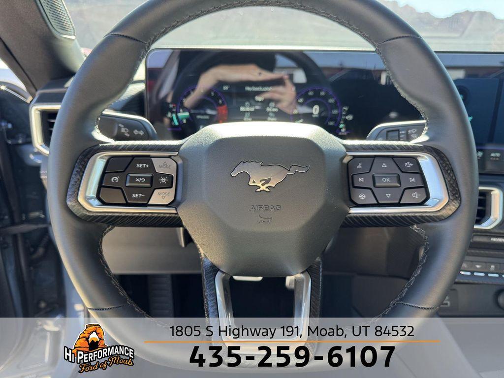 new 2025 Ford Mustang car