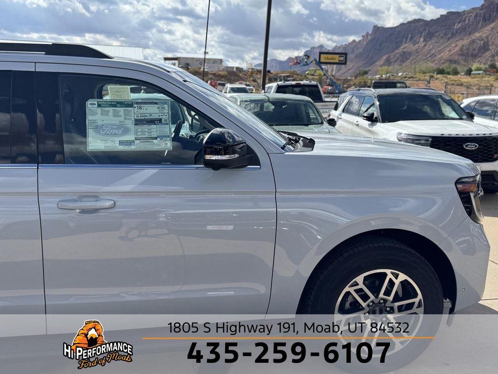 new 2025 Ford Expedition Max car, priced at $75,595