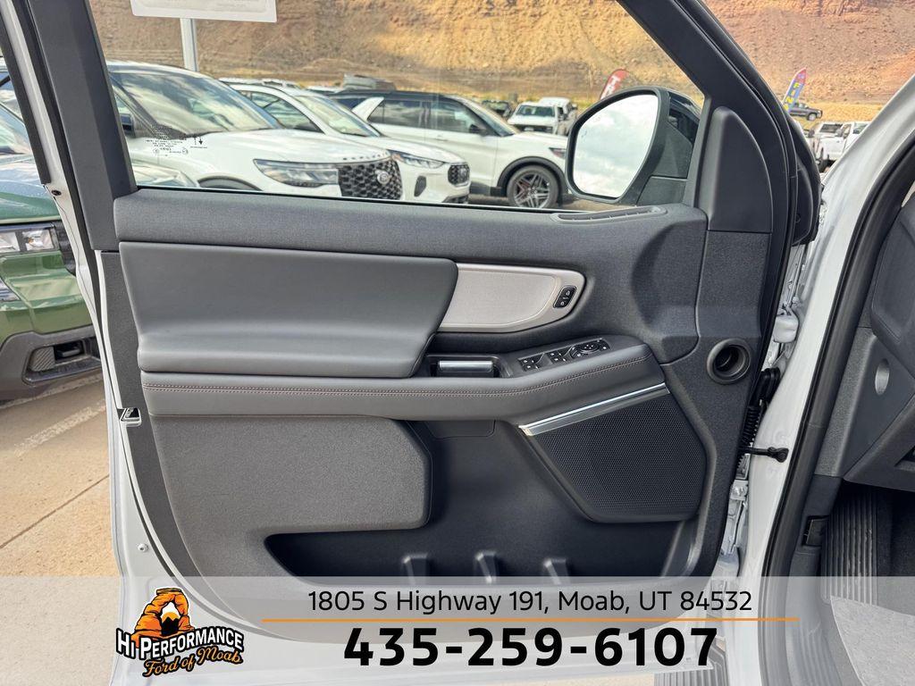 new 2025 Ford Expedition Max car, priced at $75,595