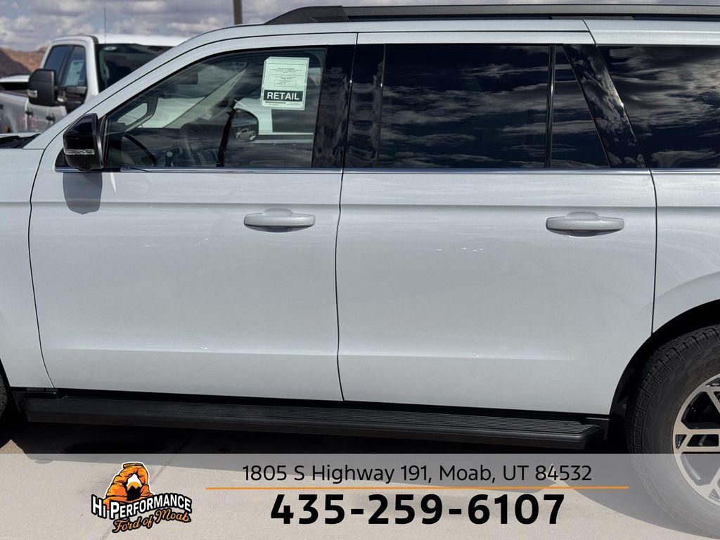 new 2025 Ford Expedition Max car, priced at $75,595