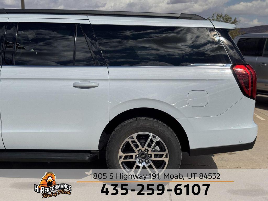 new 2025 Ford Expedition Max car, priced at $75,595