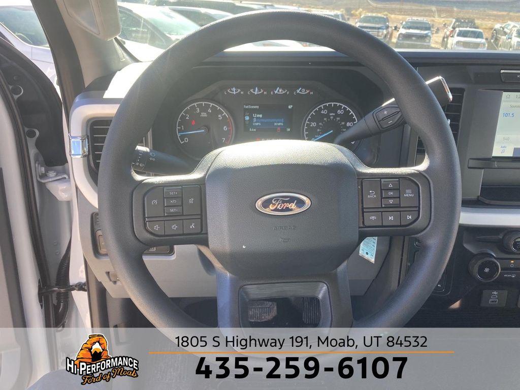 new 2024 Ford F-250 car, priced at $50,675