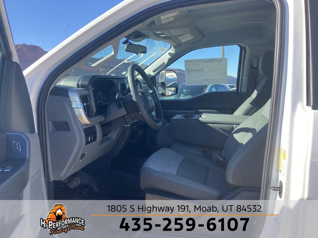 new 2024 Ford F-250 car, priced at $50,675