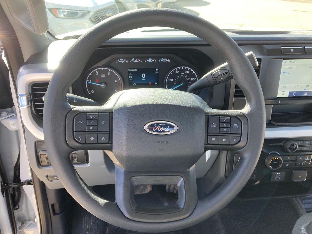 new 2024 Ford F-350 car, priced at $57,095