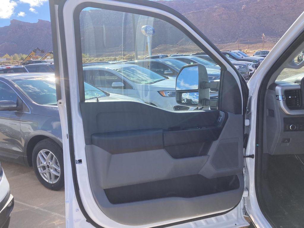 new 2024 Ford F-350 car, priced at $57,095
