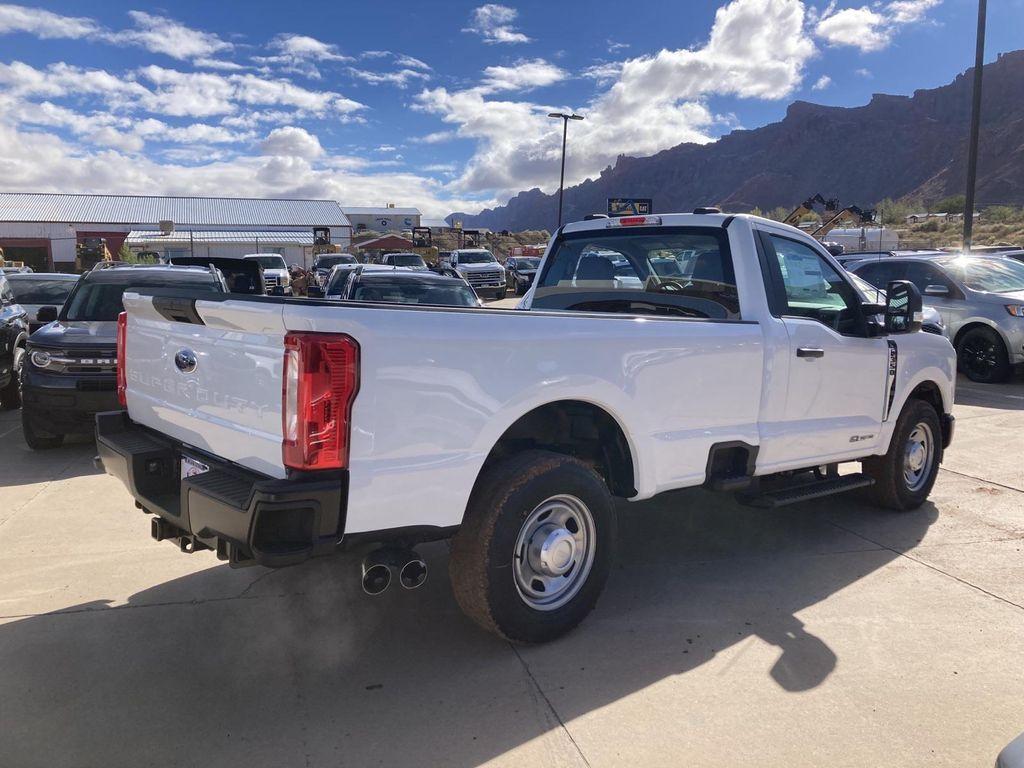 new 2024 Ford F-350 car, priced at $57,095