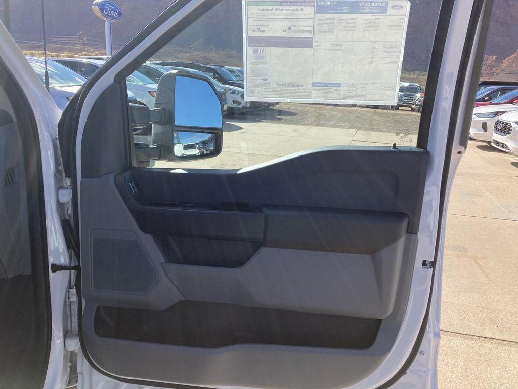 new 2024 Ford F-350 car, priced at $57,095