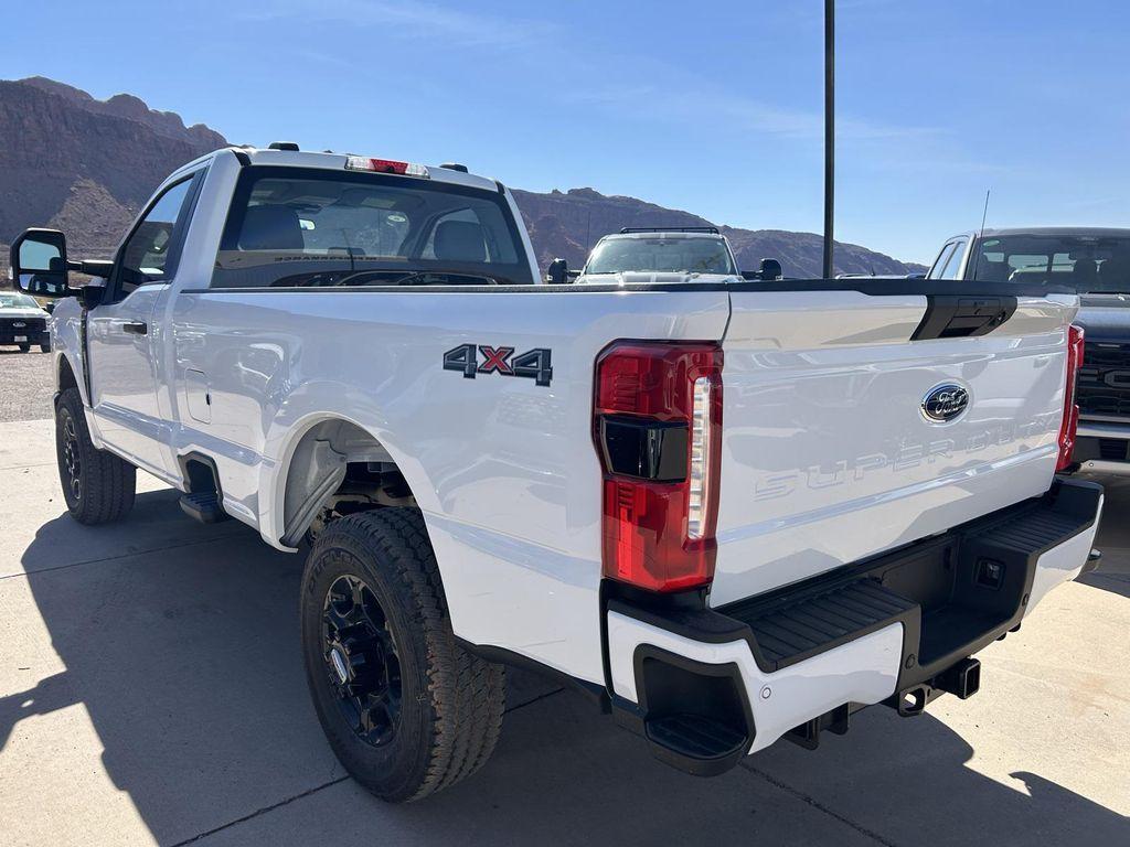 new 2025 Ford F-350 car, priced at $57,580