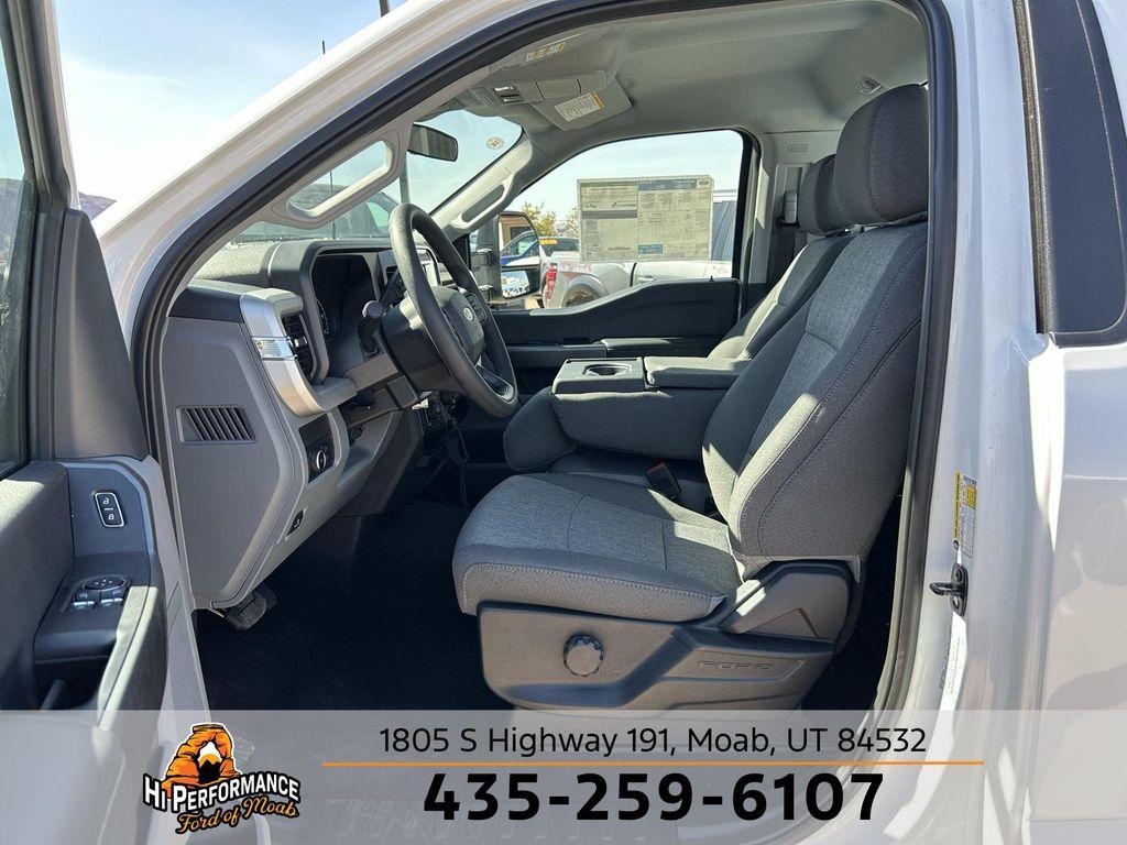 new 2025 Ford F-350 car, priced at $57,580