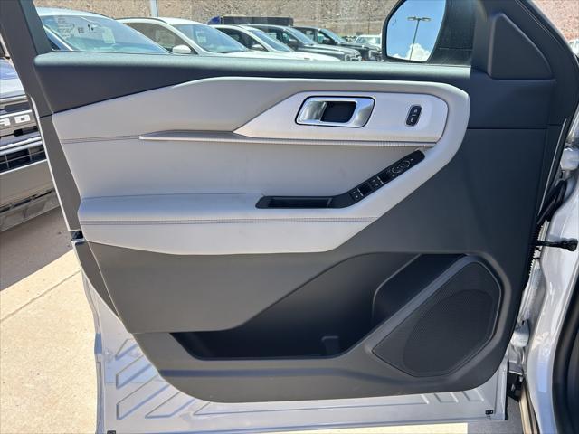 new 2025 Ford Explorer car, priced at $49,880