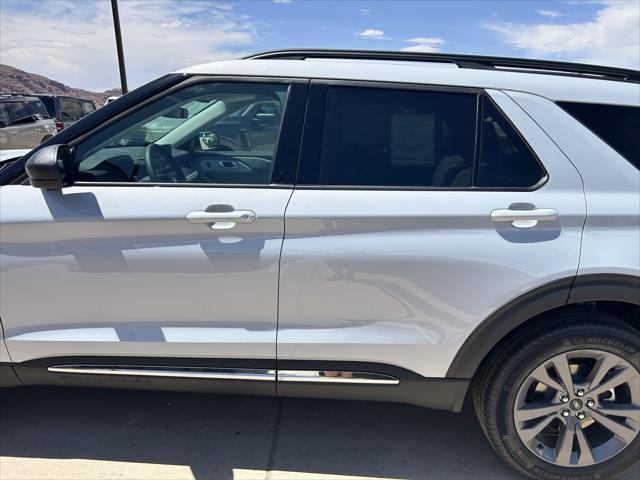 new 2025 Ford Explorer car, priced at $49,880