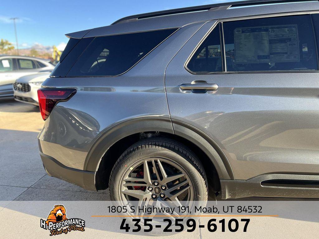 new 2025 Ford Explorer car, priced at $51,575