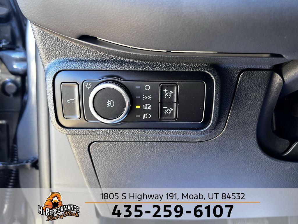 new 2025 Ford Explorer car, priced at $51,575
