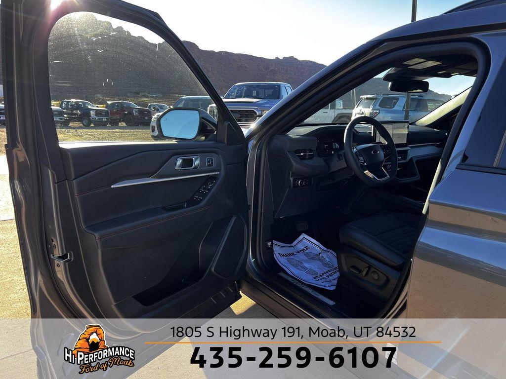 new 2025 Ford Explorer car, priced at $51,575