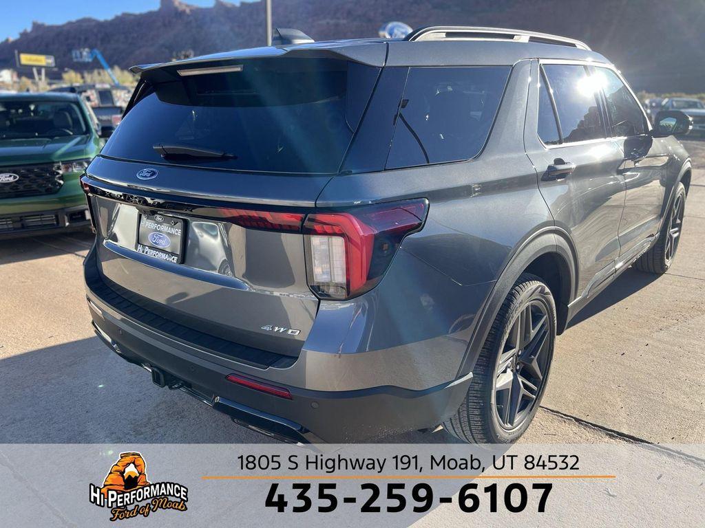 new 2025 Ford Explorer car, priced at $51,575