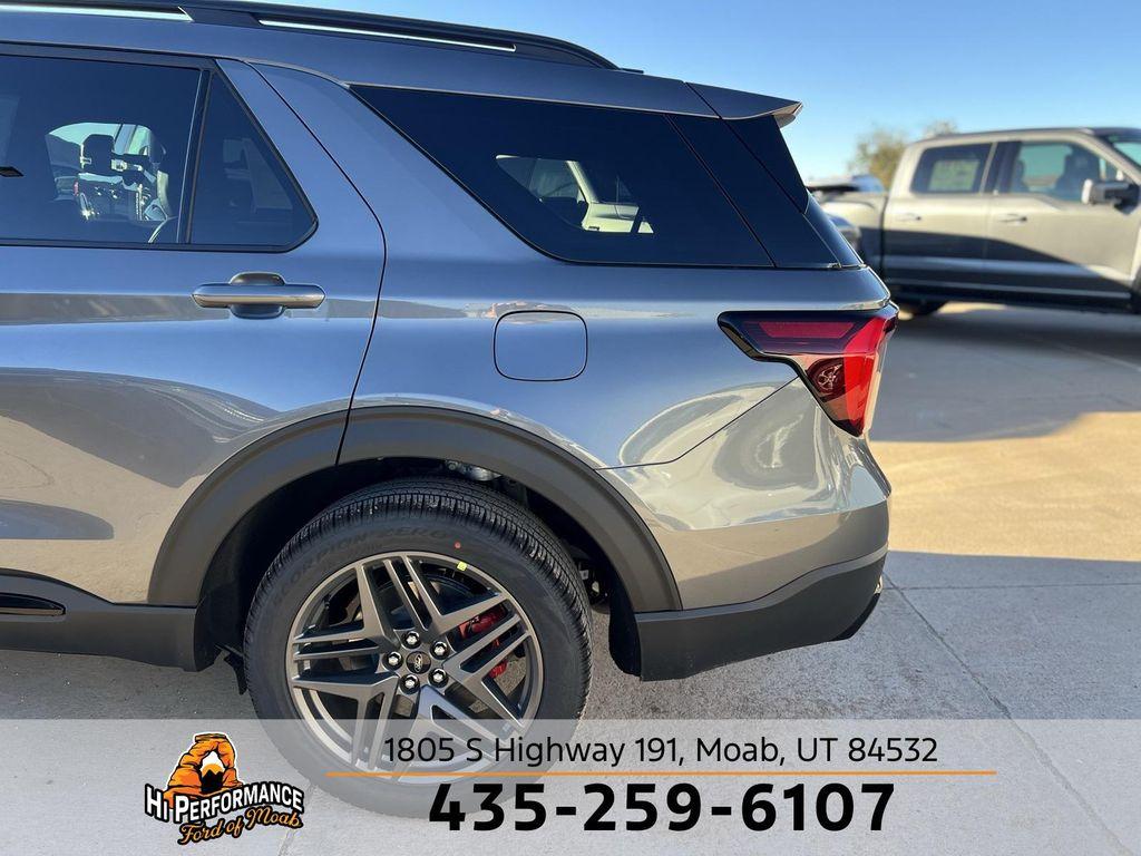 new 2025 Ford Explorer car, priced at $51,575
