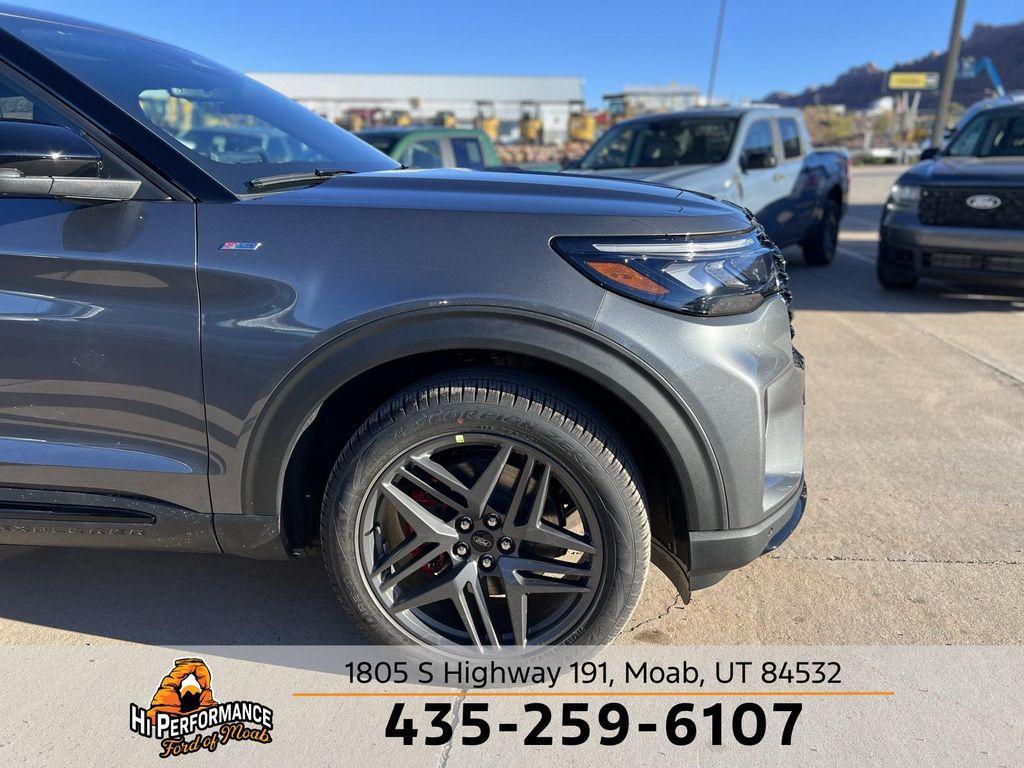 new 2025 Ford Explorer car, priced at $51,575