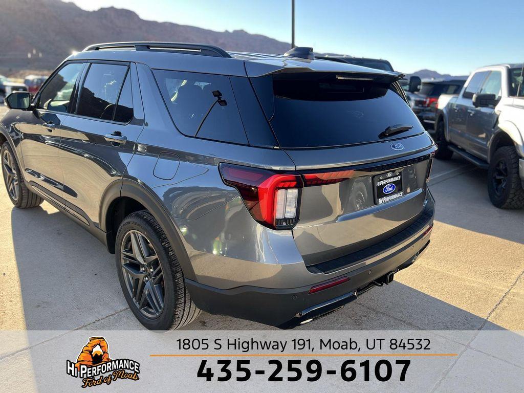 new 2025 Ford Explorer car, priced at $51,575
