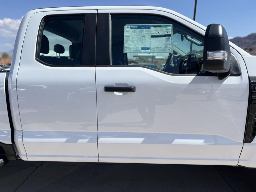 new 2025 Ford F-350 car, priced at $60,330
