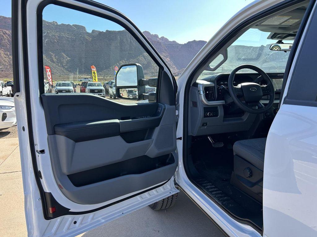 new 2025 Ford F-350 car, priced at $58,110
