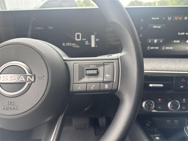 new 2025 Nissan Kicks car, priced at $24,605