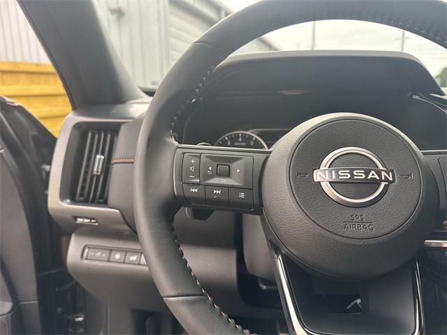 new 2025 Nissan Pathfinder car, priced at $39,187