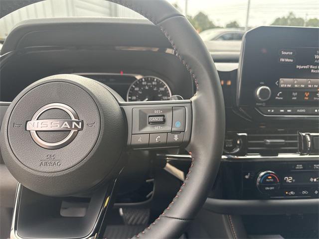 new 2025 Nissan Pathfinder car, priced at $39,187