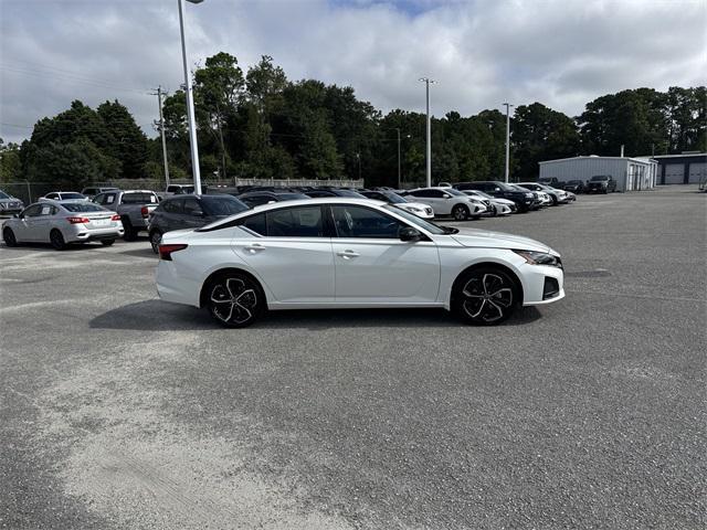 new 2025 Nissan Altima car, priced at $28,101