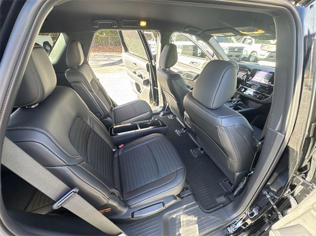 new 2025 Nissan Pathfinder car, priced at $43,079
