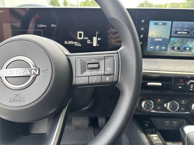 new 2025 Nissan Kicks car, priced at $24,504