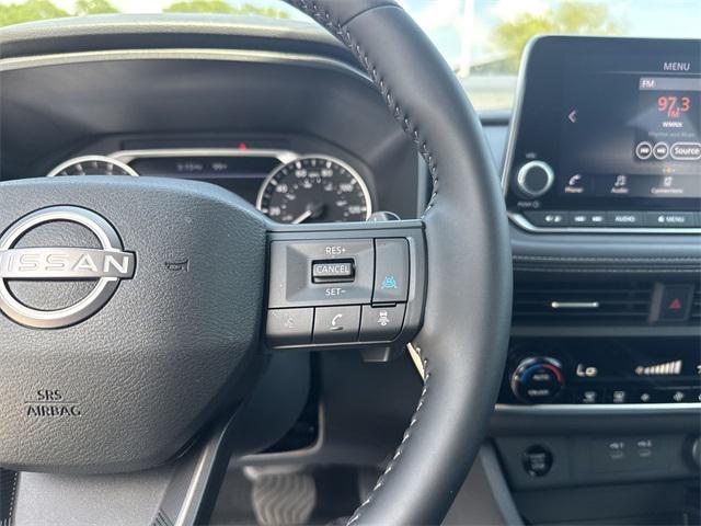 used 2025 Nissan Rogue car, priced at $28,900