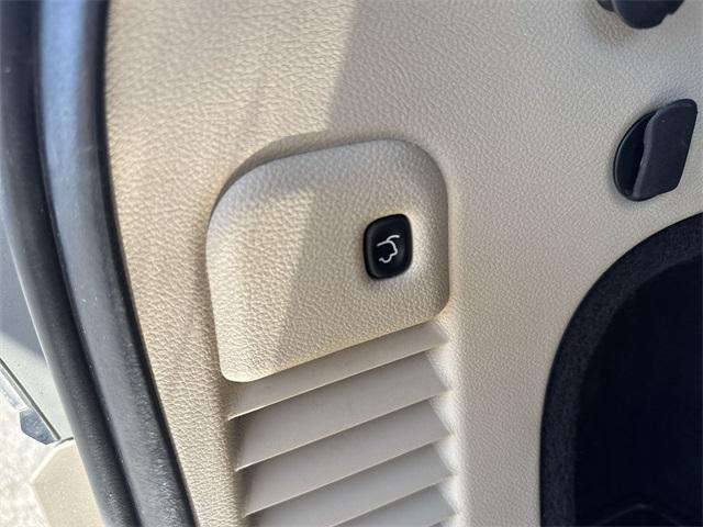 used 2014 Jeep Grand Cherokee car, priced at $12,900