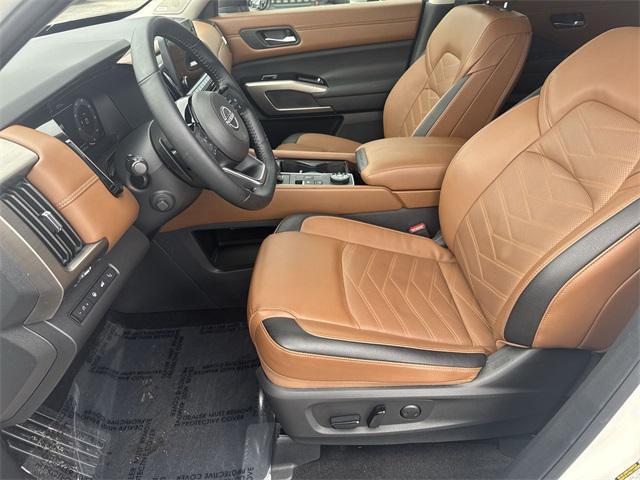 used 2024 Nissan Pathfinder car, priced at $40,900