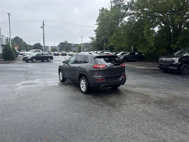 used 2015 Jeep Cherokee car, priced at $10,799