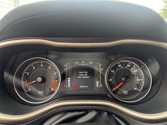 used 2015 Jeep Cherokee car, priced at $10,799
