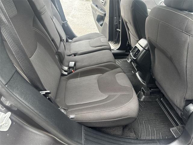 used 2015 Jeep Cherokee car, priced at $10,799