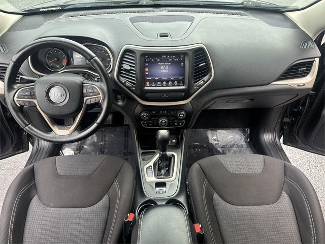 used 2015 Jeep Cherokee car, priced at $10,799