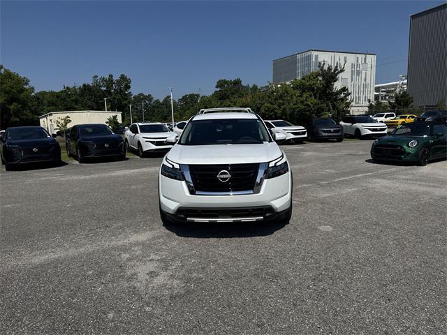 new 2025 Nissan Pathfinder car, priced at $41,993