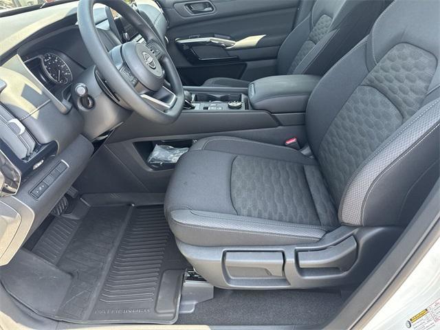 new 2025 Nissan Pathfinder car, priced at $37,492