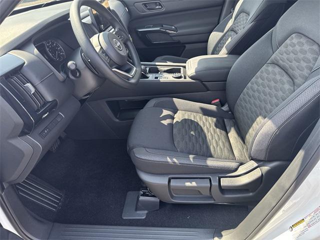 new 2025 Nissan Pathfinder car, priced at $37,492