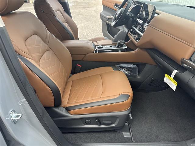 new 2025 Nissan Pathfinder car, priced at $50,163