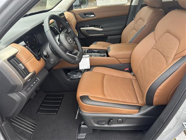 new 2025 Nissan Pathfinder car, priced at $50,163