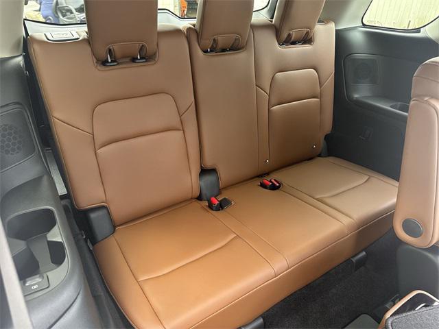 new 2025 Nissan Pathfinder car, priced at $50,163