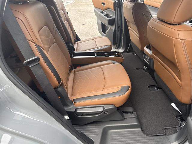 new 2025 Nissan Pathfinder car, priced at $50,163