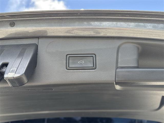 used 2021 Volkswagen Atlas car, priced at $24,900
