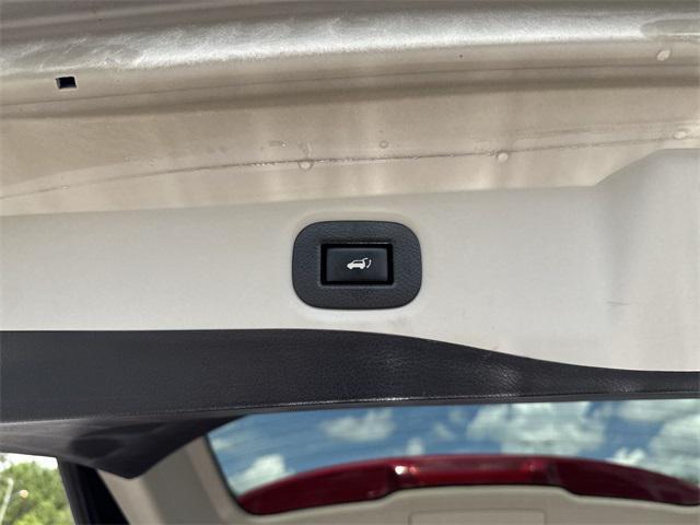 used 2019 Nissan Rogue car, priced at $18,900